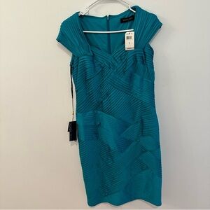Tadashi Shoji Teal Bodycon Pleated / Bandage Cocktail
Dress - Size M